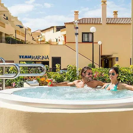 Paradise And Ferienhaus